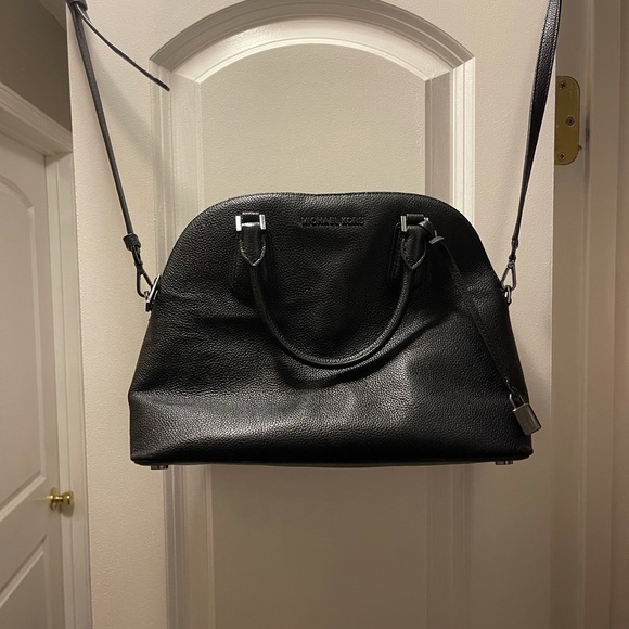 Michael Kors bag - Picture 3 of 3